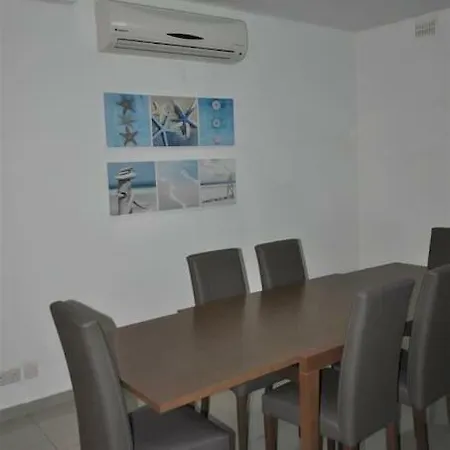 Modern 3 Bedroom, Seaview * St. Paul's Bay